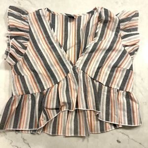 Cropped v neck ruffle cami